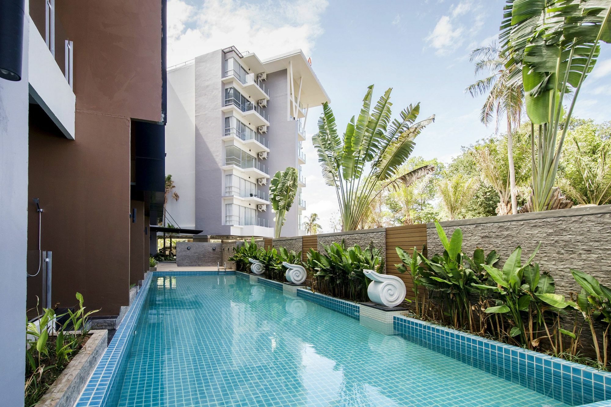 Chic Residences At Karon Beach Exteriör bild